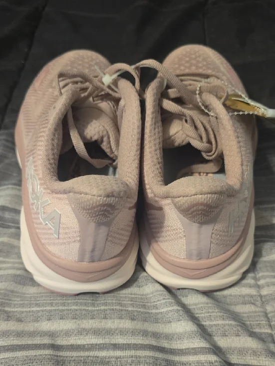 New Hoka Women's Running Shoes - Blush Pink   New Without Box - Picture 2 of 7